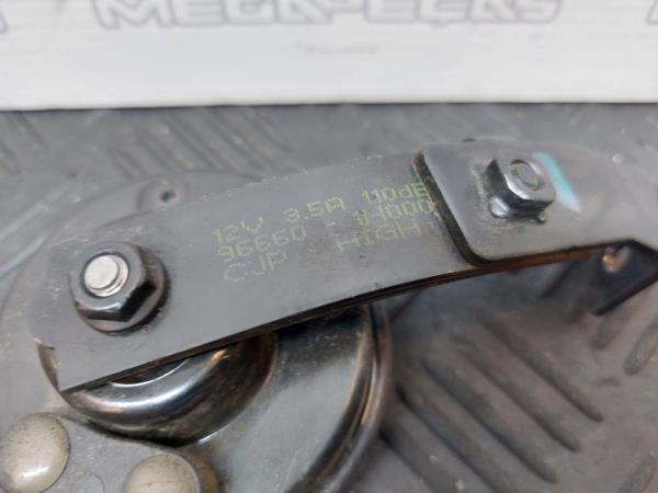 Bocina KIA Ceed SW (ED) Imagem-2