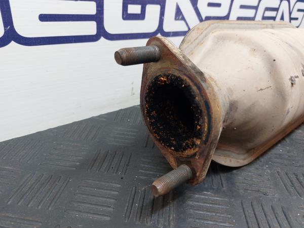 Catalizador / filtro de partículas KIA Ceed SW (ED) Imagem-1