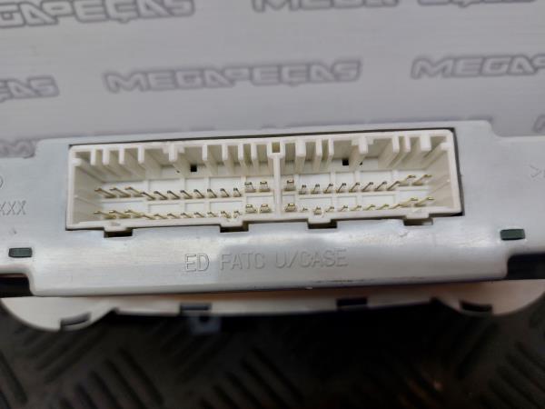 Mando climatizador KIA Ceed SW (ED) Imagem-7