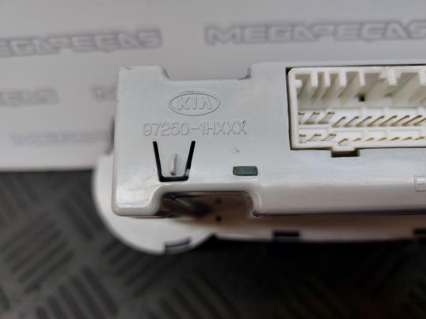 Mando climatizador KIA Ceed SW (ED) Imagem-8