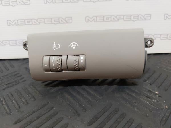 Botón / interruptor de luces KIA Ceed SW (ED)