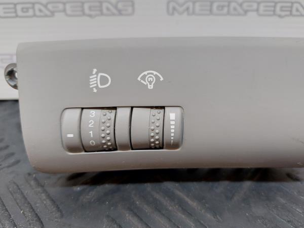 Botón / interruptor de luces KIA Ceed SW (ED) Imagem-1