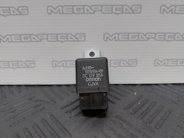 Botón / interruptor electromecánico KIA Ceed SW (ED)