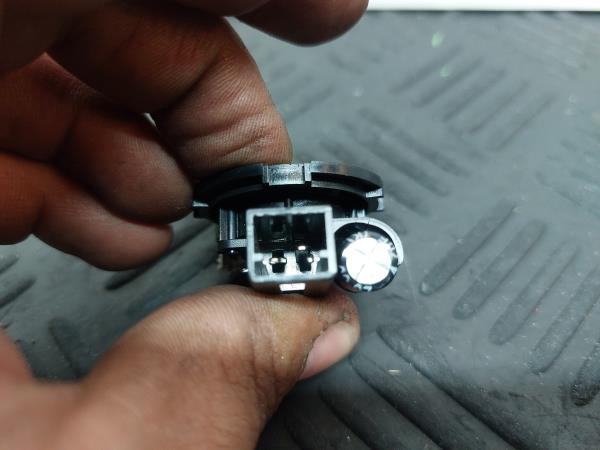 Columna de sonido KIA Ceed SW (ED) Imagem-2