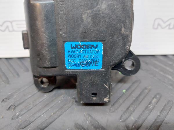 Motor del compuerta de la calefacción KIA Ceed SW (ED) Imagem-1