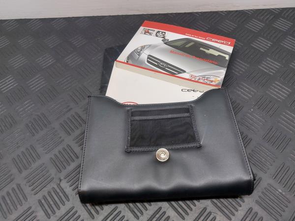 Manual del vehículo KIA Ceed SW (ED) Imagem-2