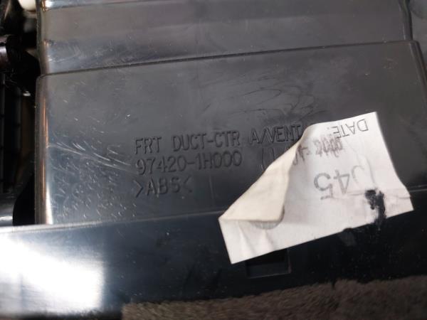 Difusor / salida de aire KIA Ceed SW (ED) Imagem-7