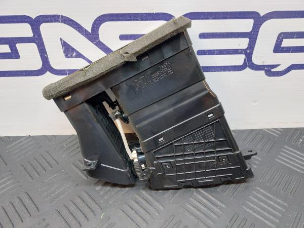 Difusor / salida de aire KIA Ceed SW (ED) Imagem-5