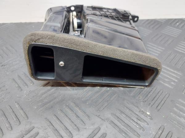 Difusor / salida de aire KIA Ceed SW (ED) Imagem-4