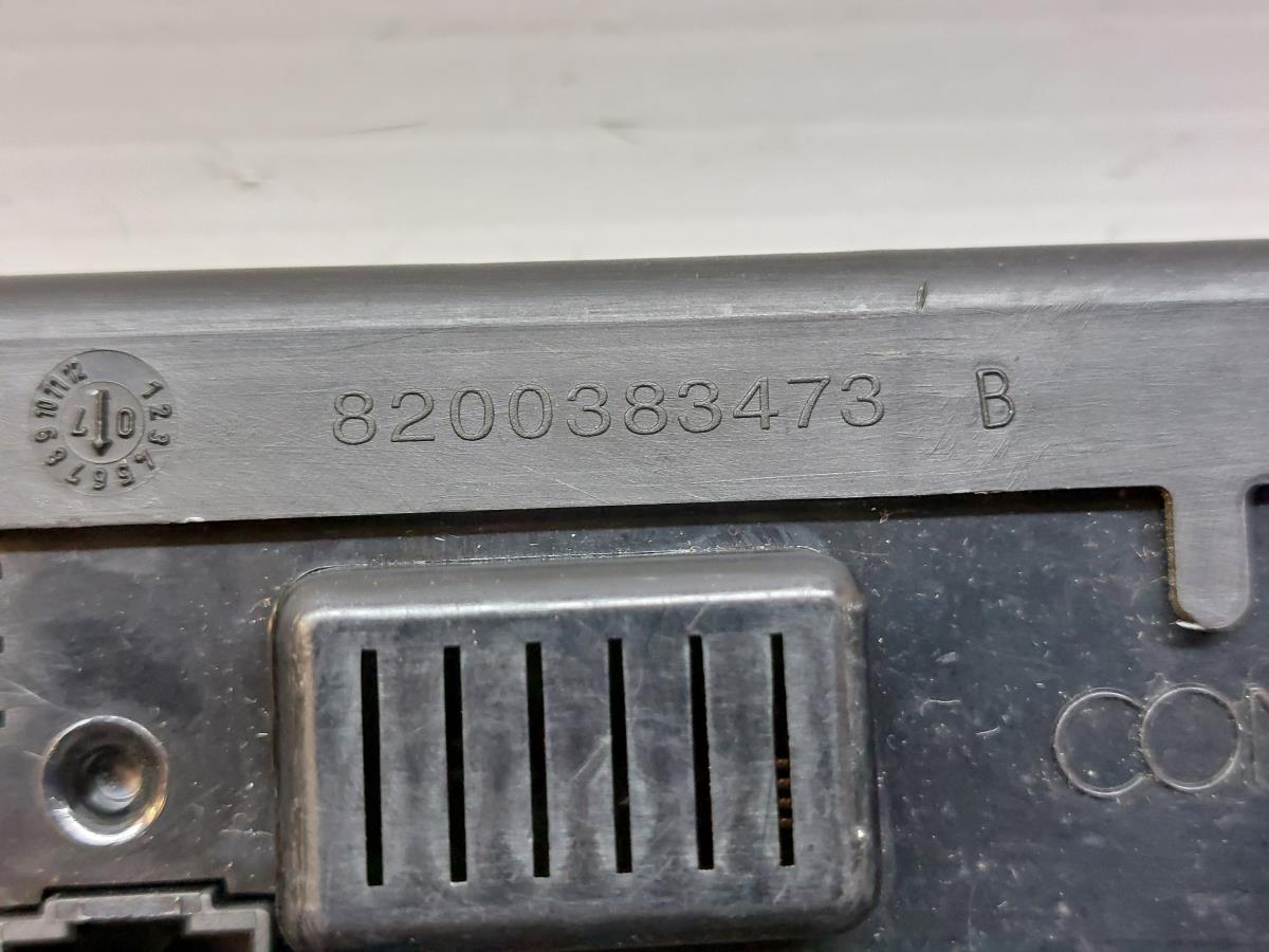 Boîte de fusibles / SAM / BSI RENAULT Clio III (BR0/1, CR0/1) Imagem-4