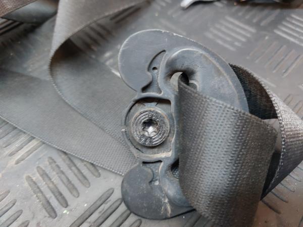 Left front seatbelt pretensioner BMW 1 (E87) Imagem-6