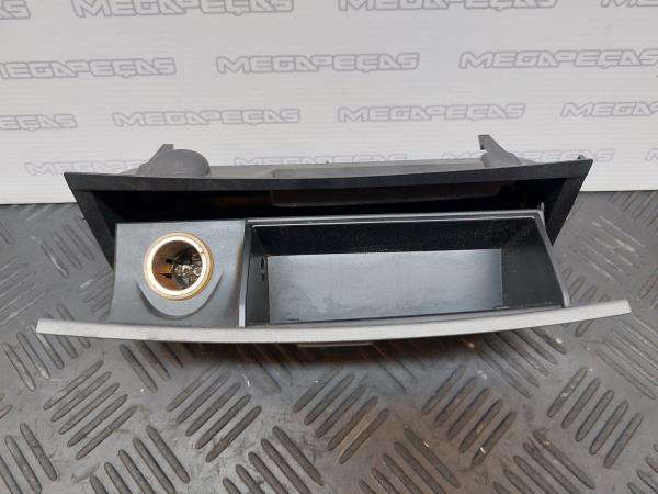 Cinzeiro PEUGEOT 407 SW (6E_) Imagem-2