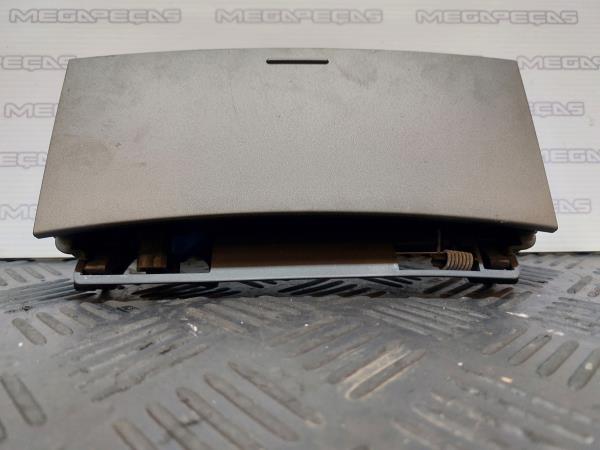 Cinzeiro PEUGEOT 407 SW (6E_) Imagem-1