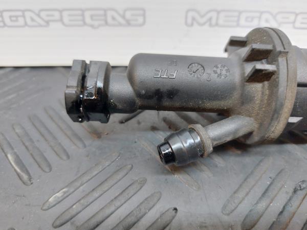 Bomba de embraiagem PEUGEOT 407 SW (6E_) Imagem-3