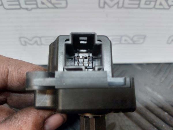 Moteur de volet de chauffage PEUGEOT 407 SW (6E_) Imagem-2