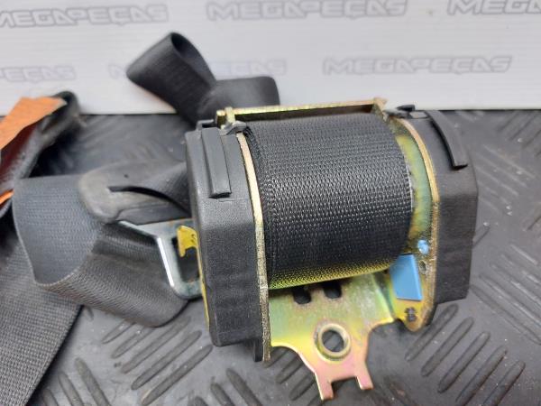 Prétensionneur de ceinture avant gauche BMW 3 Cabriolet (E36) Imagem-1