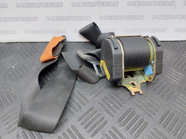 Prétensionneur de ceinture avant gauche BMW 3 Cabriolet (E36)