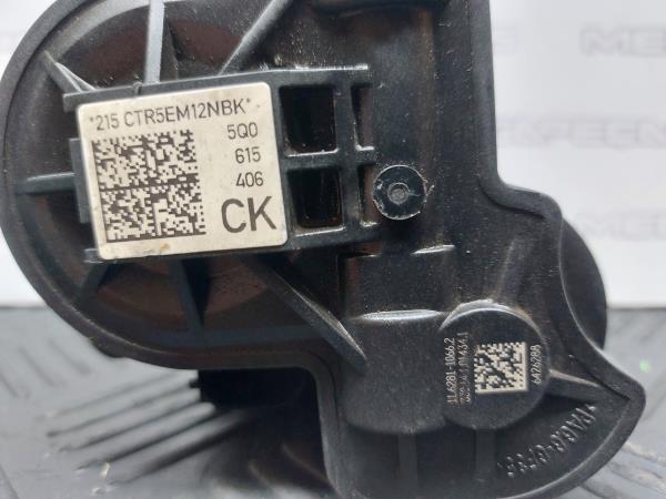 Módulo do travão auto / parque VOLKSWAGEN Golf VII (5G1, BQ1, BE1, BE2) Imagem-1