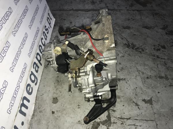 Caixa de velocidades manual FIAT Punto (176_) Imagem-1