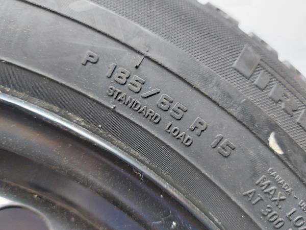 Pneu suplente BMW 3 (E36) Imagem-2
