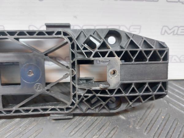 Soporte Manija puerta Trasera Izquierda VOLKSWAGEN Polo (6R, 6C) Imagem-2