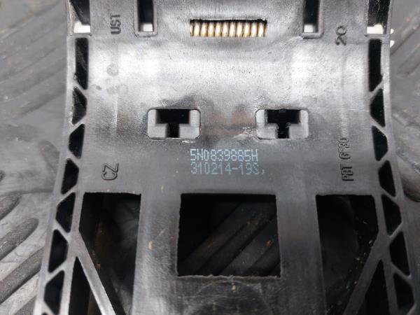 Right rear door handle support VOLKSWAGEN Polo (6R, 6C) Imagem-3