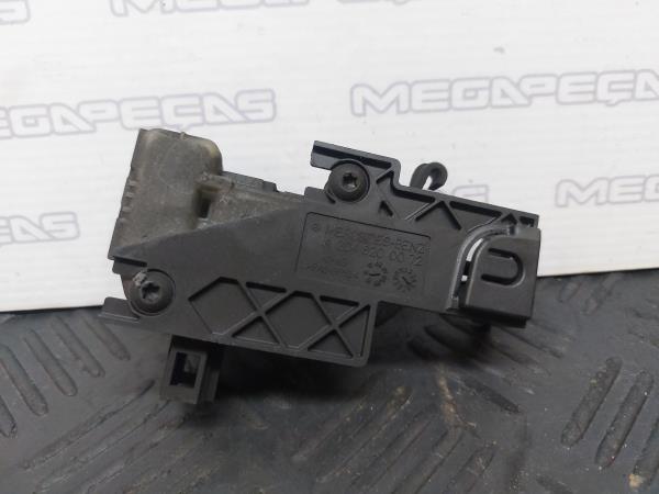 Attuatore MERCEDES-BENZ Classe E Cabriolet (A207) Imagem-2