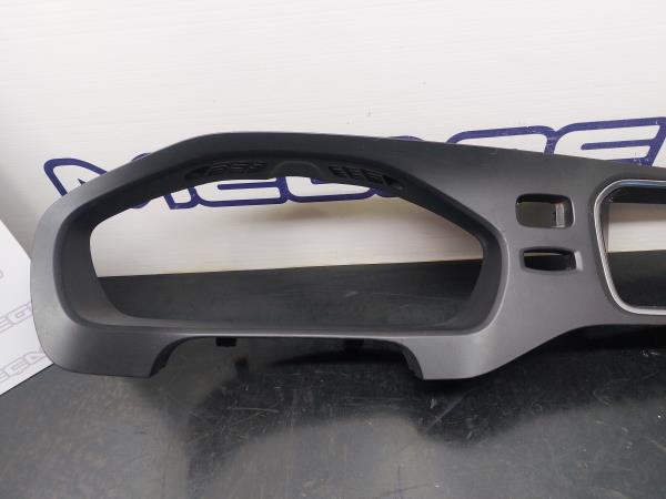 Aro Del Cuadro De Instrumentos VOLVO V40 Hatchback Imagem-2