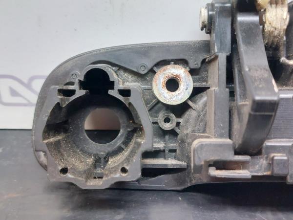 Puxador porta frente esquerda MAZDA 323 F VI (BJ) Imagem-3