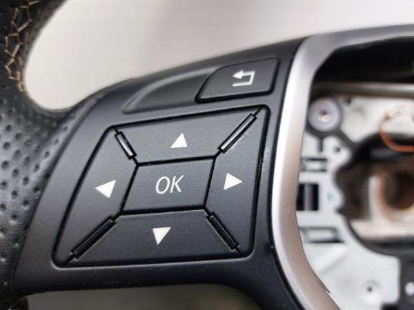 Volante MERCEDES-BENZ Classe C (W204) Imagem-1
