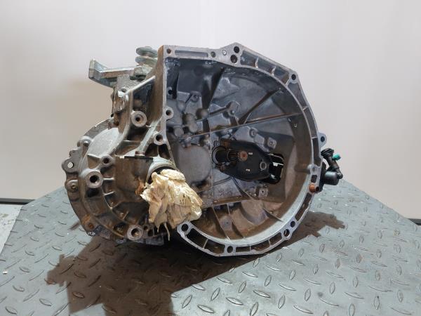 Caixa de velocidades manual PEUGEOT 208 II Imagem-3