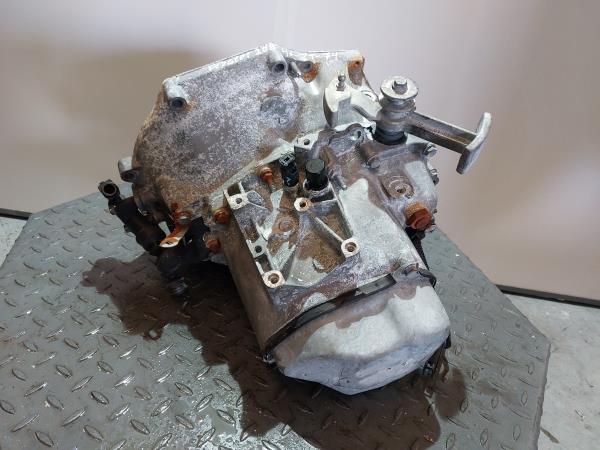 Caixa de velocidades manual PEUGEOT 208 II Imagem-7