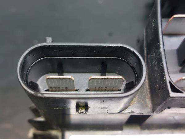 Caixa fusíveis da bateria BMW 1 (F20) Imagem-4