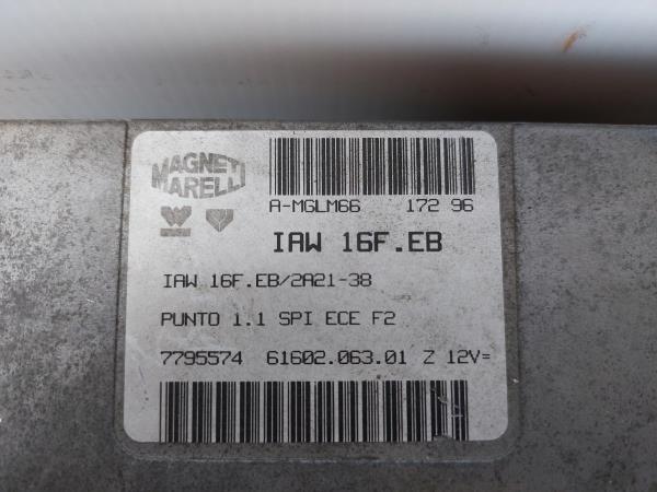 Engine control unit / ECU FIAT Punto (176_) Imagem-1
