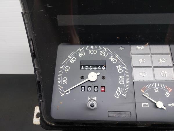 Quadrante / Cuadro de instrumentos LANCIA Delta I (831_) Imagem-1