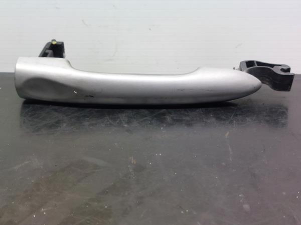 Poignée de porte arrière Droite RENAULT Megane III (BZ0_)
