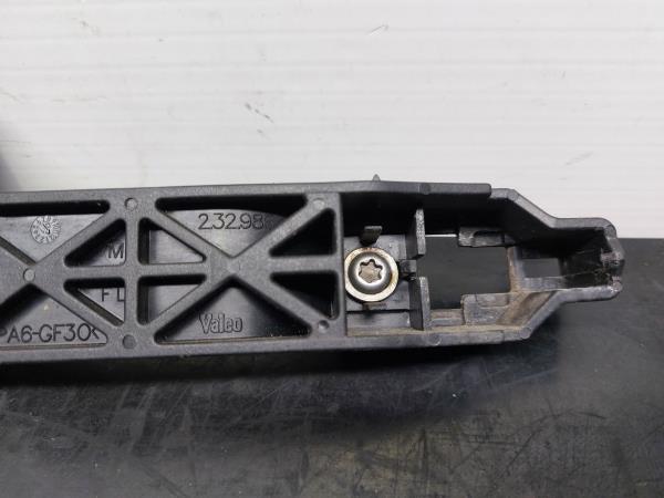 Support poignée porte avant gauche TOYOTA Corolla Hatchback (_E12_) Imagem-5