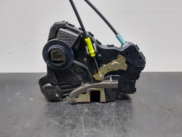 Front Left Door Lock TOYOTA Corolla Hatchback (_E12_) Imagem-4