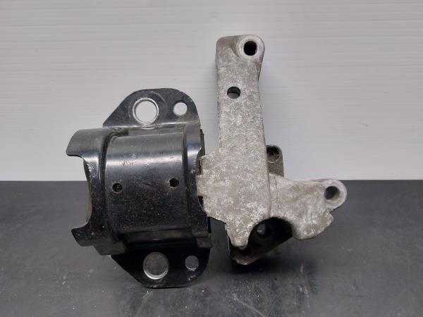 Soporte Del Motor RENAULT Clio II (BB0/1/2_, CB0/1/2_)