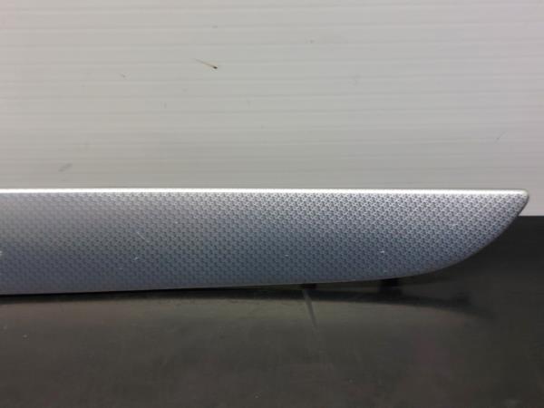 Friso tablier AUDI A4 Avant (8K5, B8) Imagem-2
