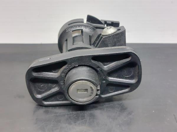 Barillet porte / hayon MERCEDES-BENZ Classe C (W204)