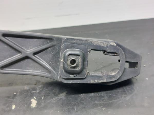 Supporto maniglia porta posteriore sinistra SUZUKI Swift III (MZ, EZ) Imagem-2