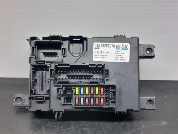 Fuse box / SAM / BSI OPEL Corsa D
