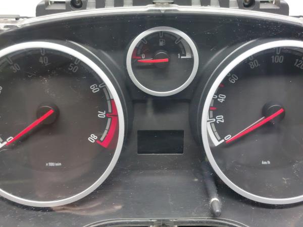 Quadro strumenti / Pannello strumenti OPEL Corsa D Imagem-2