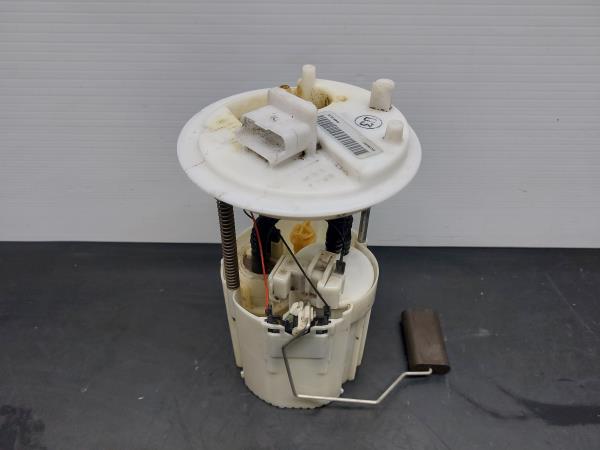 Fuel pump OPEL Corsa D