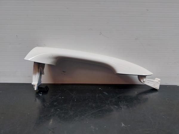 Manija puerta Trasero Izquierdo HYUNDAI i30 (GD)
