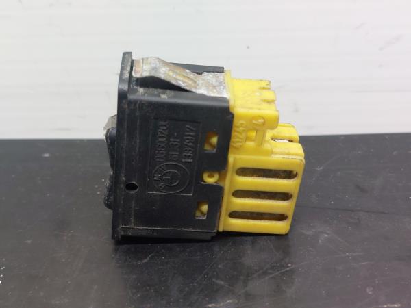 Pulsante / interruttore sedili riscaldati BMW 3 Coupé (E36) Imagem-1