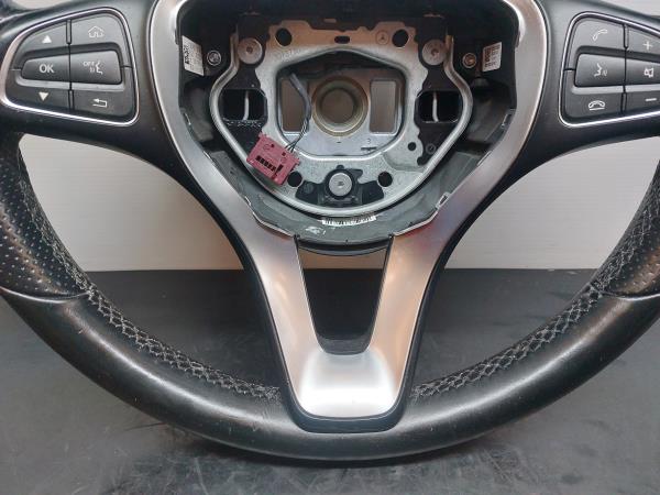 Volante MERCEDES-BENZ Classe C (W205) Imagem-3