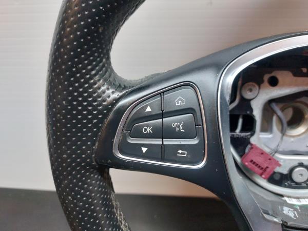 Volante MERCEDES-BENZ Classe C (W205) Imagem-2
