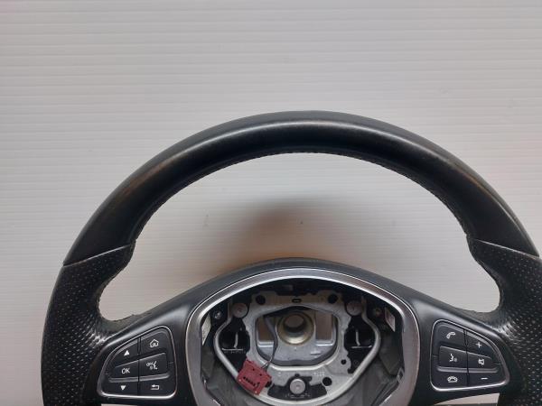Volante MERCEDES-BENZ Classe C (W205) Imagem-6
